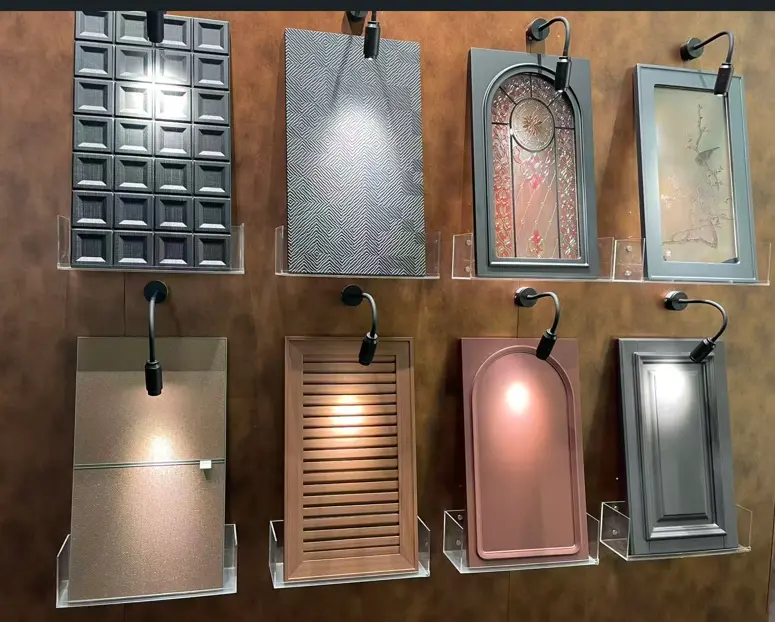 Bạn có muốn biết các màu phổ biến cho Phim trang trí năm 2026 không?